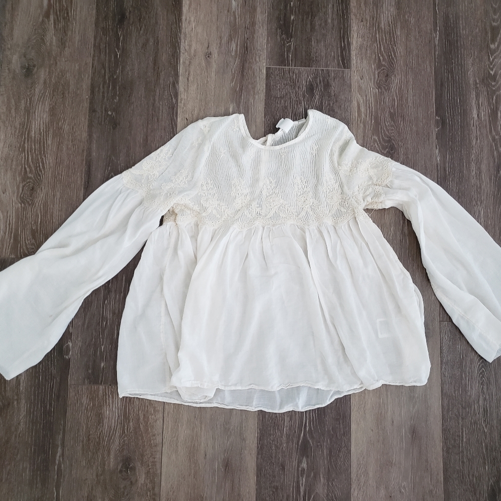 H&M LOGG Gauzy Top size 6
